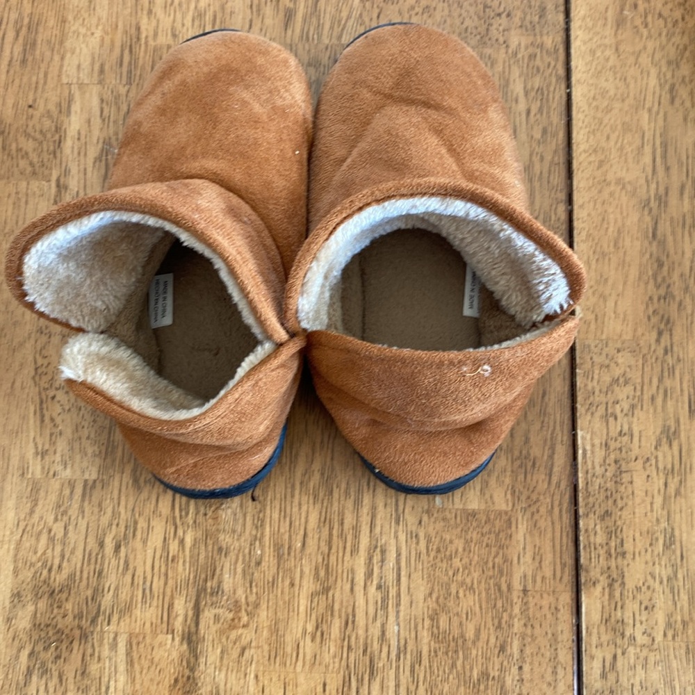 Slippers - Picture 4 of 5